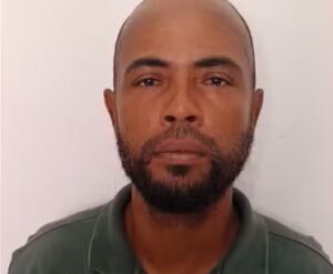 Polícia Civil prende suspeito de feminicídio em Alcobaça
