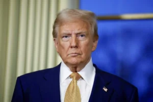 Trump se nega a pedir desculpas após compartilhar vídeo com conteúdo racista
