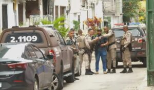 Operação policial no Nordeste de Amaralina termina com oito mortos em confrontos