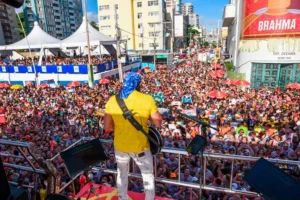 Confusão marca passagem no circuito Barra-Ondina