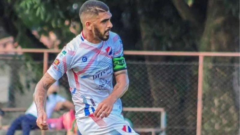Ex-jogador é assassinado a tiros durante férias na Bahia