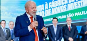 Lula escolhe novo ministro da Educação após saída de Camilo Santana