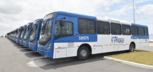 Ônibus voltam a circular após atraso em garagens de Salvador nesta quinta-feira