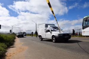 Homem é encontrado morto dentro de veículo após ataque a tiros na BA-262