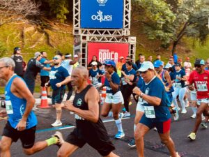 Mais de 10 mil corredores participam da corrida do Bahia no Dique do Tororó