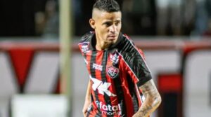 STJD pune Erick e Fábio Mota por críticas à arbitragem em jogo do Vitória