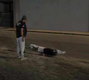 Jovem é morto a tiros após deixar delegacia no centro de Ilhéus