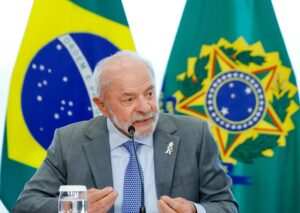 Lula aprova criação de dia nacional dedicado às vítimas da pandemia