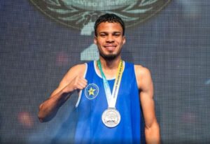 Baiano Ricardo Santana conquista medalha de prata no Campeonato Brasileiro de Boxe Elite