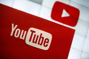 Governo eleva classificação indicativa do YouTube para 16 anos; medida visa proteção de jovens
