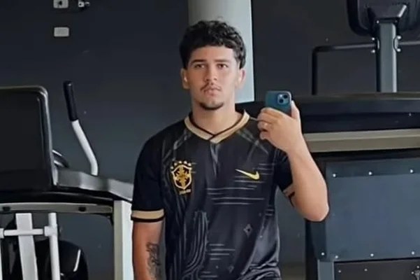 Jovem morre após acidente entre motos e caminhão em Capim Grosso