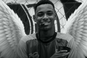 Mãe afirma que jovem morto durante ação policial em Valéria tentou proteger a família