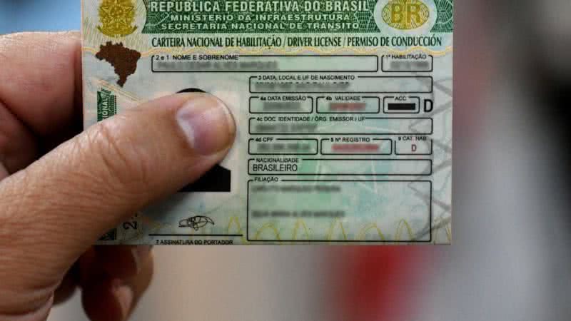 Congresso aprova mudanças na CNH e mantém exigência de exame médico para renovação